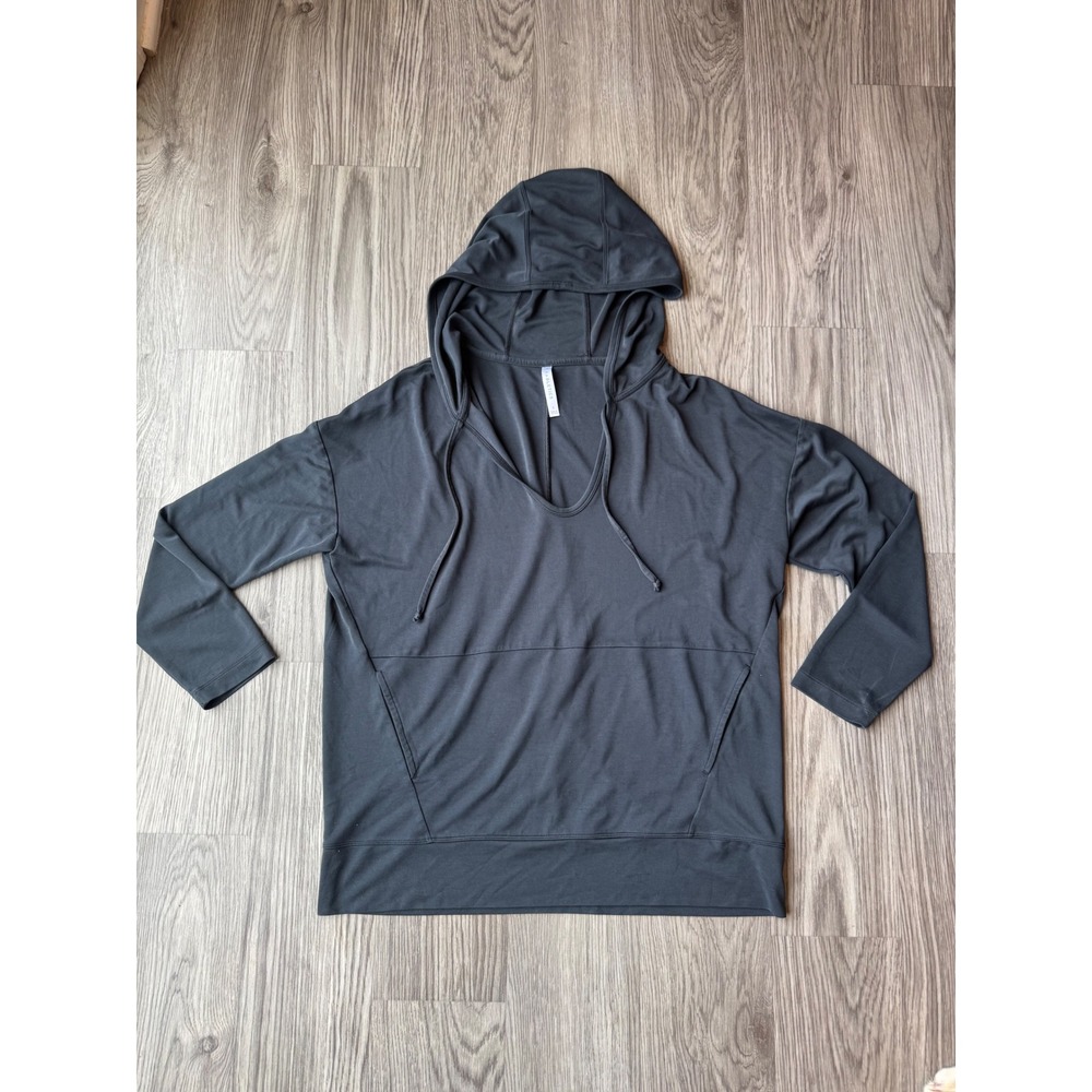 Fabletics Womens Small Gray V-Neck Lightweight Oversized Pullover Activewear Top
